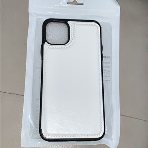 IPhone 11 Pro Wallet Case White